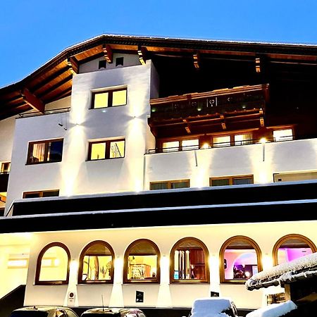טוקס Aparthotel Dorfplatzl Garni מראה חיצוני תמונה