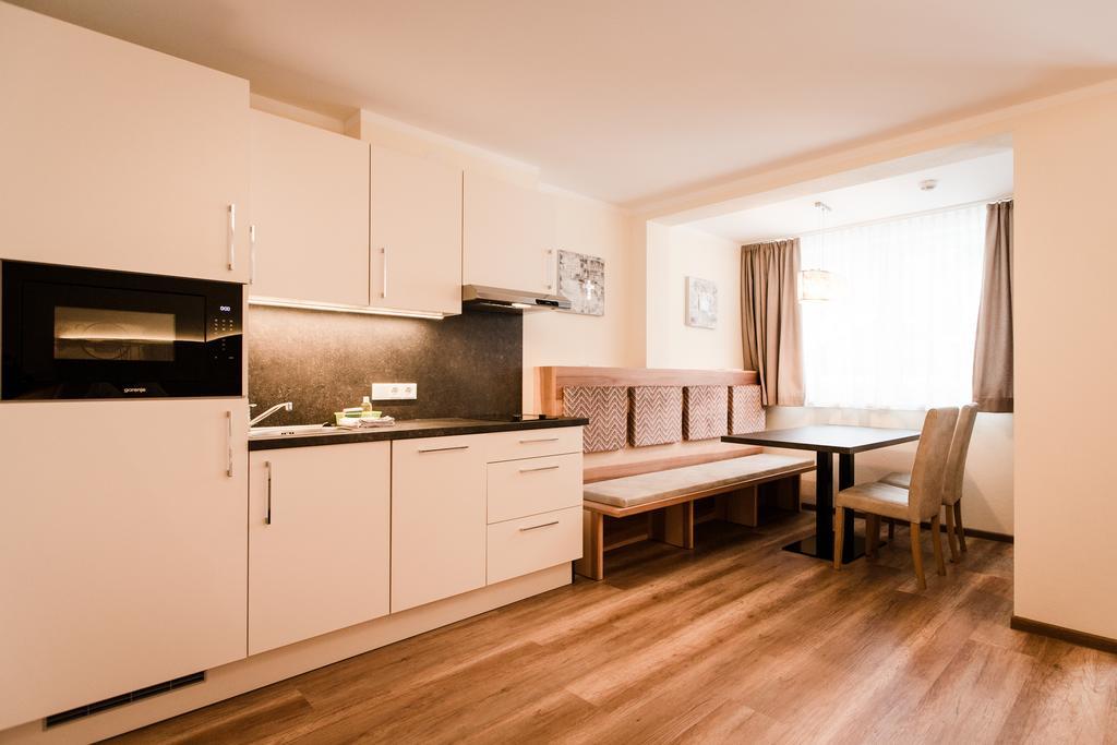טוקס Aparthotel Dorfplatzl Garni מראה חיצוני תמונה