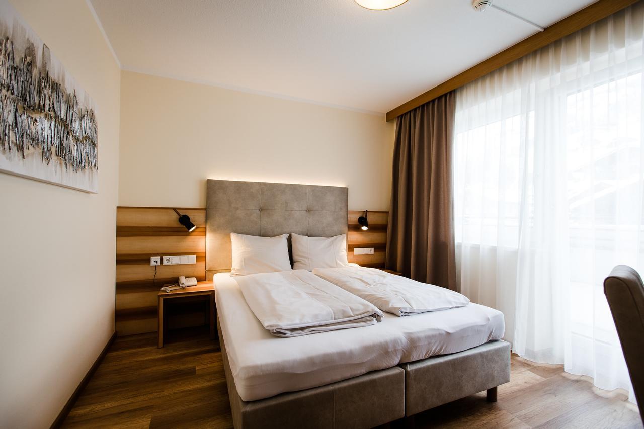 טוקס Aparthotel Dorfplatzl Garni מראה חיצוני תמונה